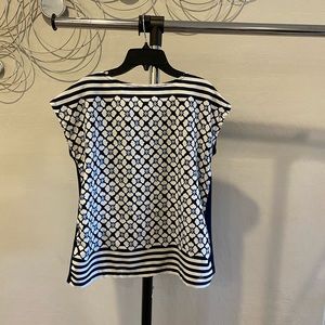 Tommy Hilfiger blue and white stripes flower shirt